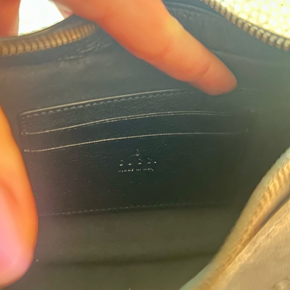 Gucci Black Leather Shoulder Bag - Picture 6 of 7
